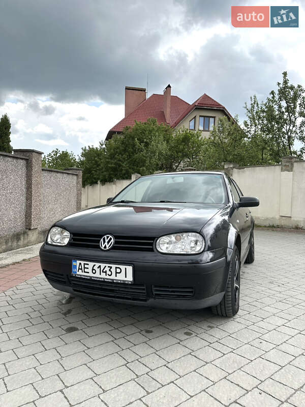 Volkswagen Golf 2001