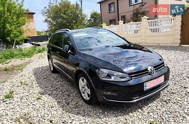 Универсал Volkswagen Golf 2014 в Ивано-Франковске