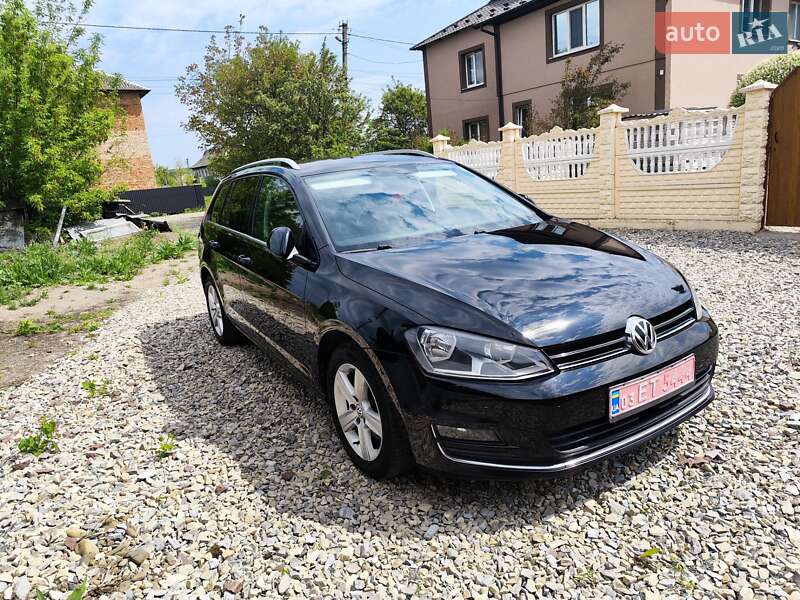Универсал Volkswagen Golf 2014 в 