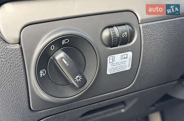 Хэтчбек Volkswagen Golf 2013 в 