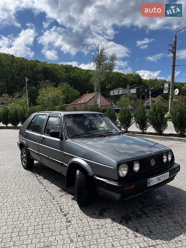 Хетчбек Volkswagen Golf 1985 в 