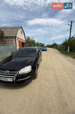 Універсал Volkswagen Golf 2009 в Тростянці