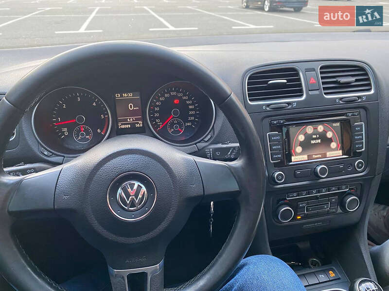 Универсал Volkswagen Golf 2010 в Броварах