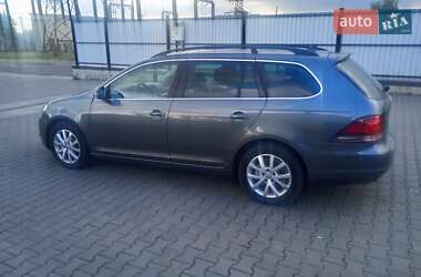 Універсал Volkswagen Golf 2010 в Луцьку