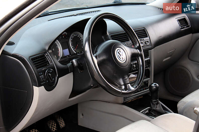 Универсал Volkswagen Golf 2006 в Виннице