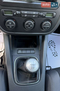 Хэтчбек Volkswagen Golf 2008 в 