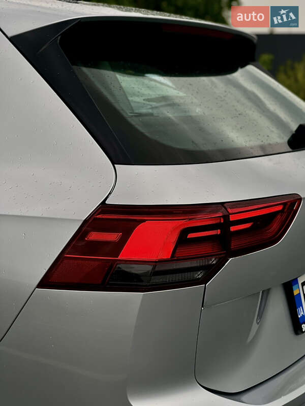 Універсал Volkswagen Golf 2021 в Львові