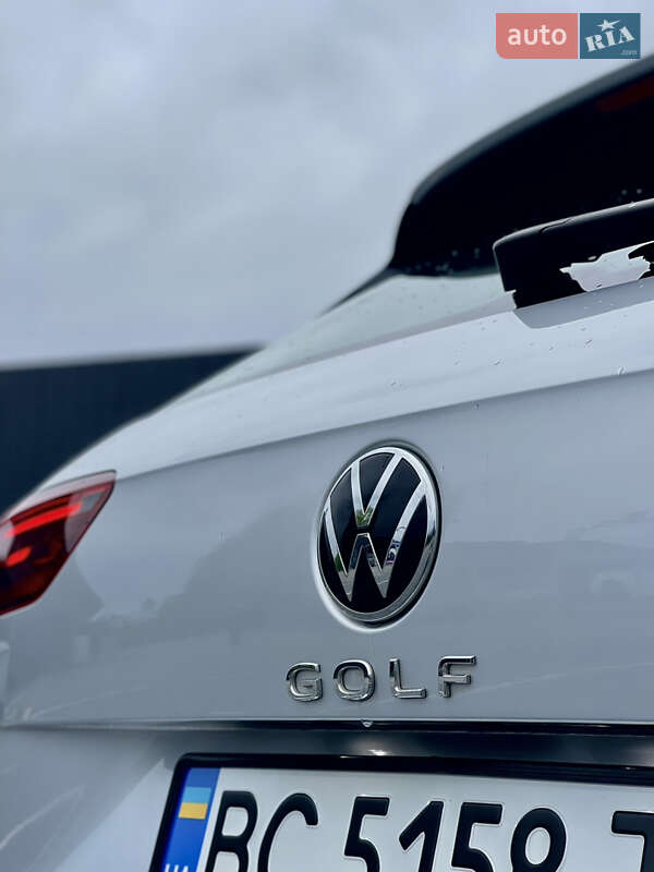 Універсал Volkswagen Golf 2021 в Львові