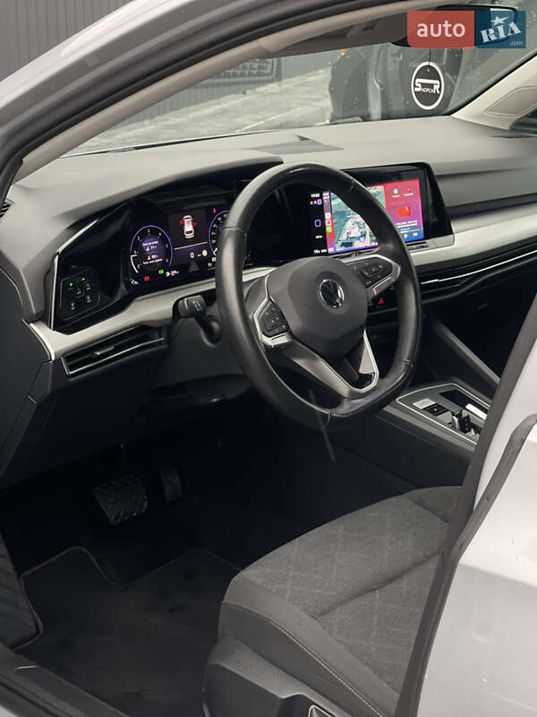 Універсал Volkswagen Golf 2021 в Львові