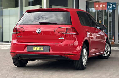 Хетчбек Volkswagen Golf 2016 в 