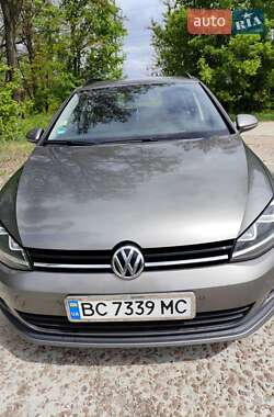 Универсал Volkswagen Golf 2016 в Чернигове