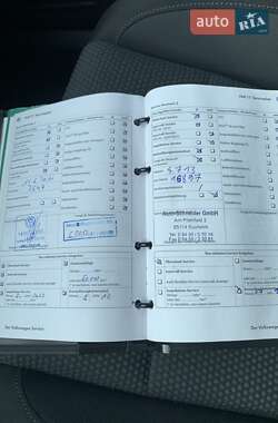 Хетчбек Volkswagen Golf 2009 в 