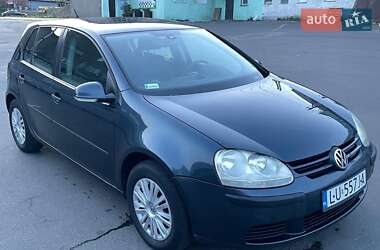 Хетчбек Volkswagen Golf 2006 в Малині