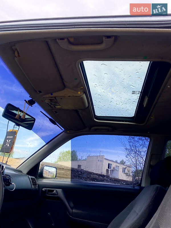 Хэтчбек Volkswagen Golf 1994 в Вышгороде