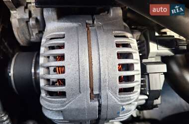 Хетчбек Volkswagen Golf 2005 в 