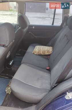 Універсал Volkswagen Golf 2000 в 