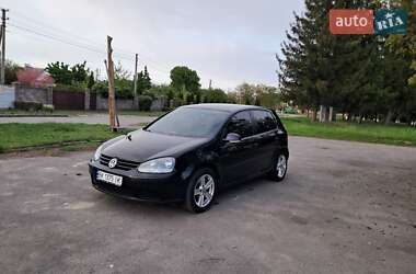 Хетчбек Volkswagen Golf 2004 в 
