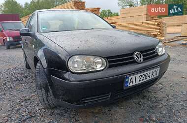 Хетчбек Volkswagen Golf 2003 в Києві