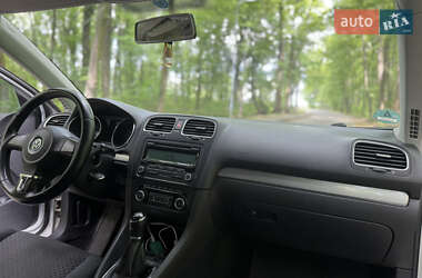 Універсал Volkswagen Golf 2009 в 