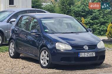 Хетчбек Volkswagen Golf 2005 в Самборі