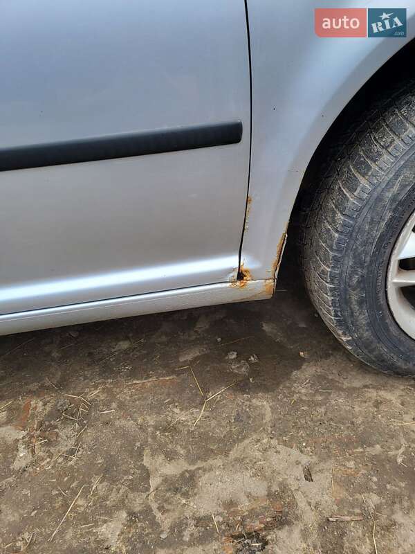 Хетчбек Volkswagen Golf 2000 в Хмельницькому