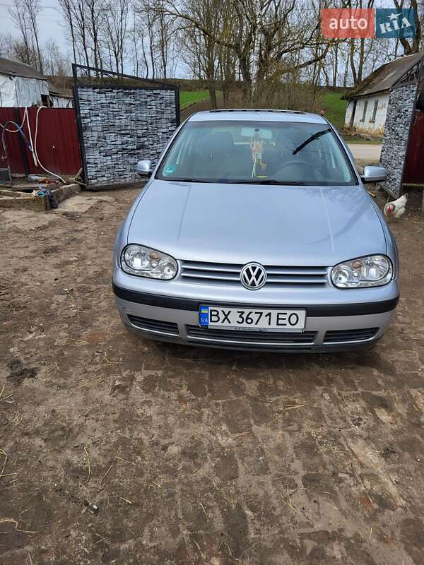 Хетчбек Volkswagen Golf 2000 в Хмельницькому