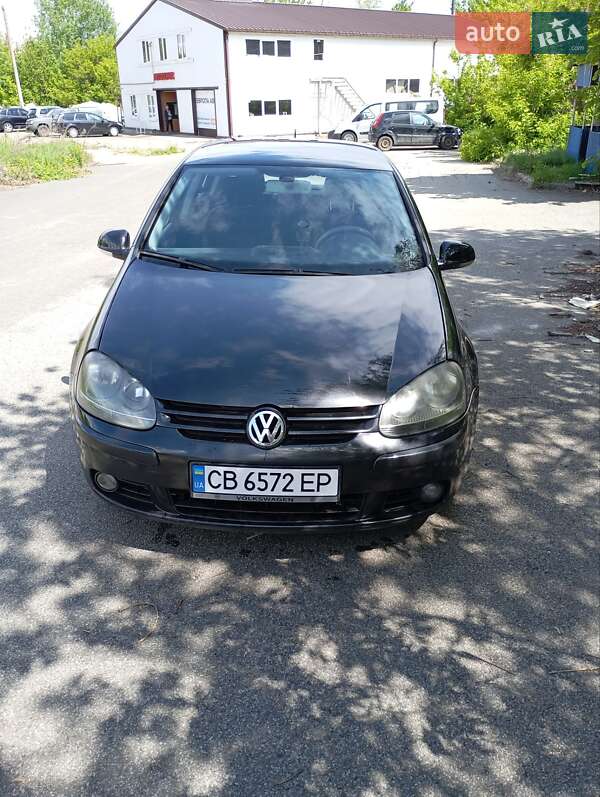 Volkswagen Golf 2004