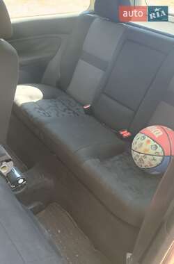 Хетчбек Volkswagen Golf 1998 в 