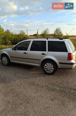 Універсал Volkswagen Golf 2000 в 