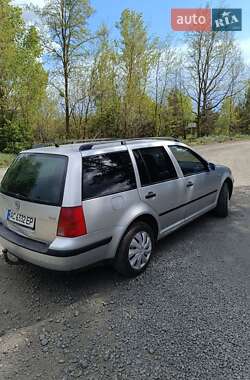 Універсал Volkswagen Golf 2000 в 