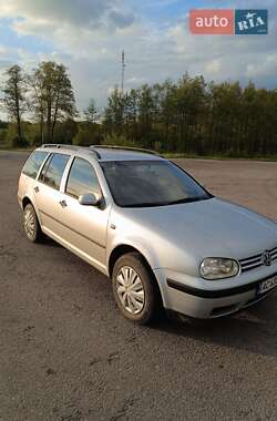 Універсал Volkswagen Golf 2000 в 