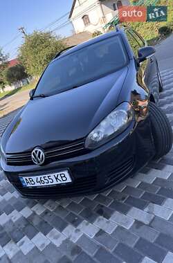 Універсал Volkswagen Golf 2010 в 