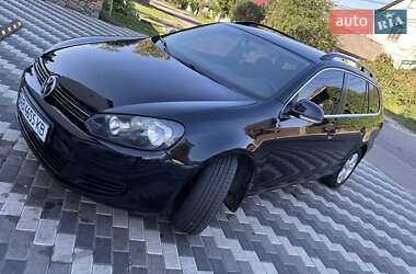 Універсал Volkswagen Golf 2010 в 