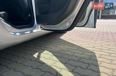 Хэтчбек Volkswagen Golf 2008 в 
