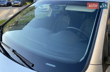 Хетчбек Volkswagen Golf 2010 в 