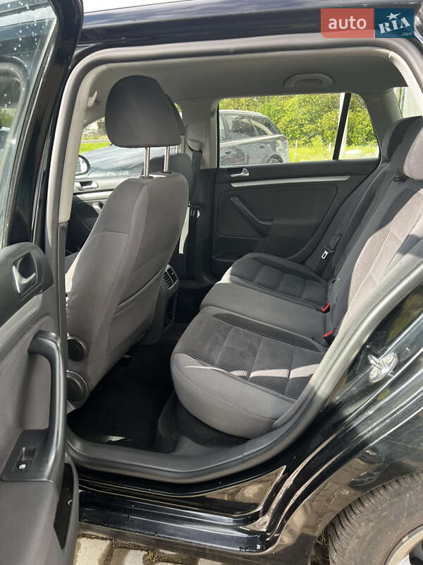 Универсал Volkswagen Golf 2009 в Львове