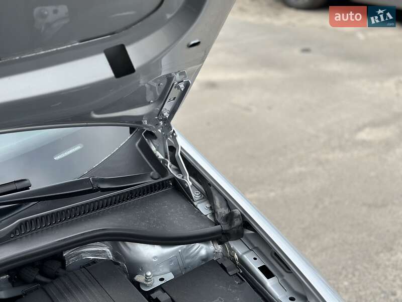 Хетчбек Volkswagen Golf 2009 в Сумах