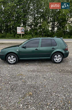 Хетчбек Volkswagen Golf 2001 в Теребовлі