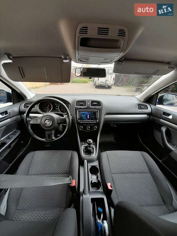 Універсал Volkswagen Golf 2011 в Мукачевому