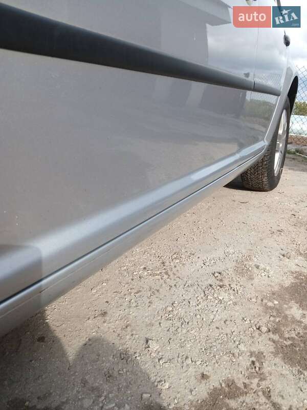 Хэтчбек Volkswagen Golf 2002 в Тернополе