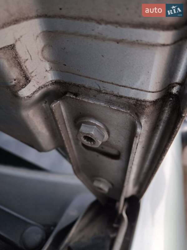 Хэтчбек Volkswagen Golf 2002 в Тернополе