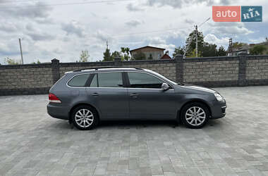 Универсал Volkswagen Golf 2009 в Камне-Каширском