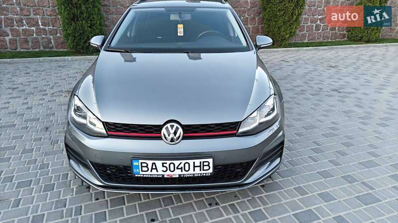 Універсал Volkswagen Golf 2015 в Кропивницькому