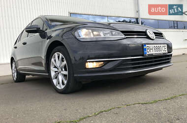 Універсал Volkswagen Golf 2017 в 