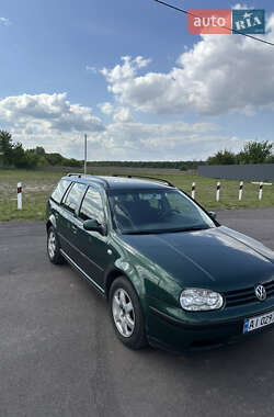 Універсал Volkswagen Golf 2000 в 