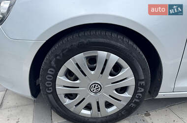 Универсал Volkswagen Golf 2011 в 
