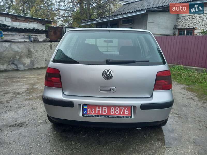 Хэтчбек Volkswagen Golf 2002 в Тернополе