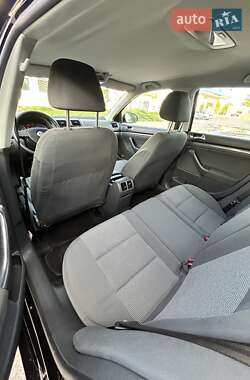 Універсал Volkswagen Golf 2008 в 