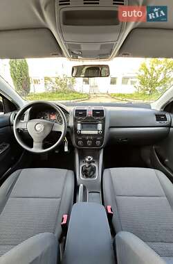Універсал Volkswagen Golf 2008 в 