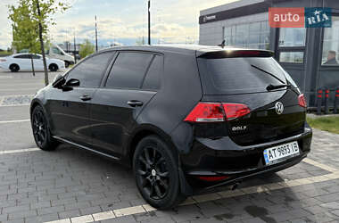 Хэтчбек Volkswagen Golf 2015 в 